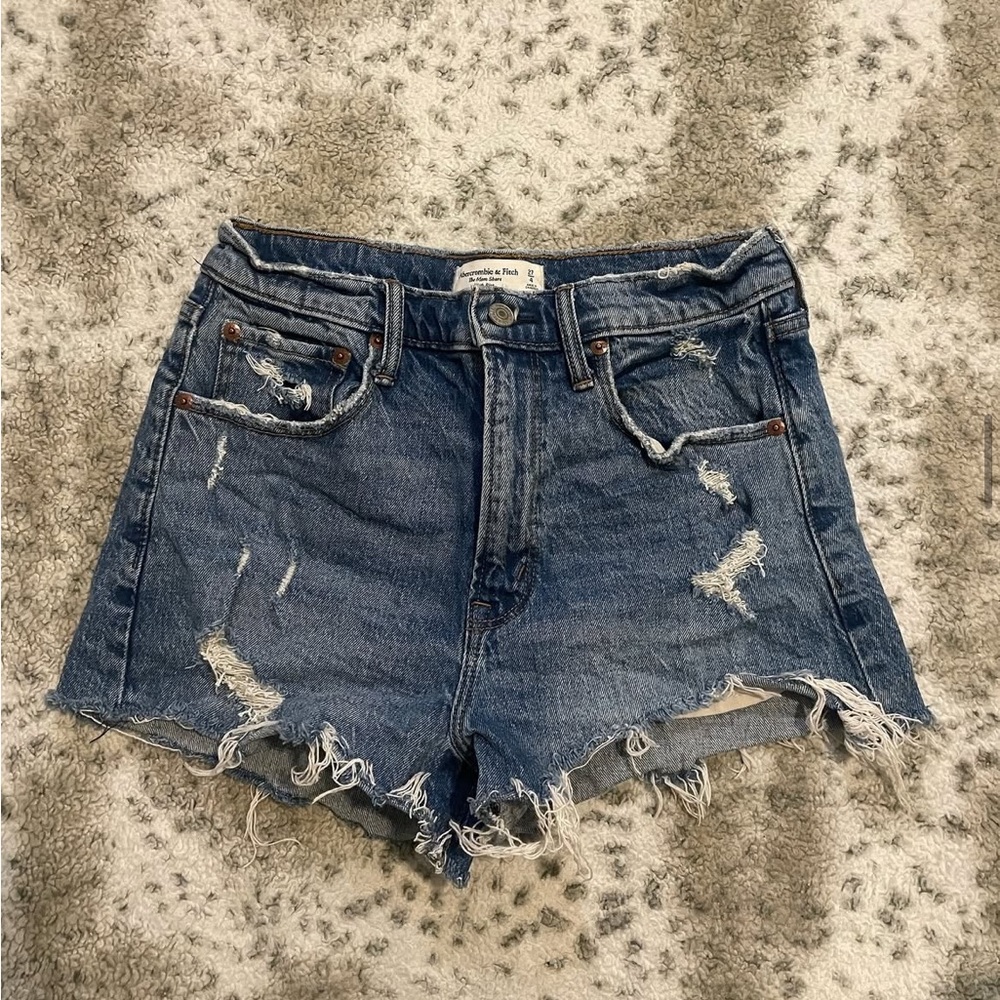 Abercrombie high rise mom shorts